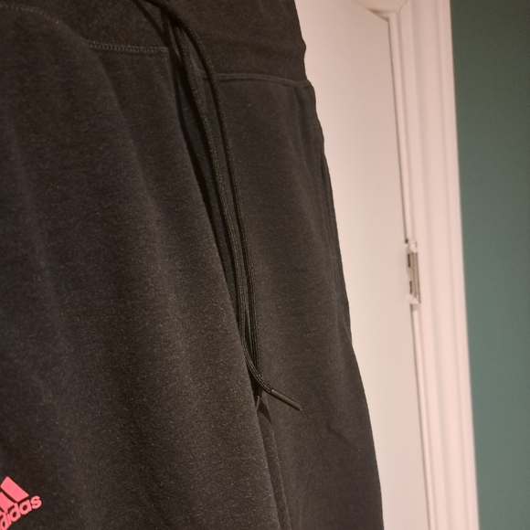 Lightweight Jogger - Picture 3 of 3